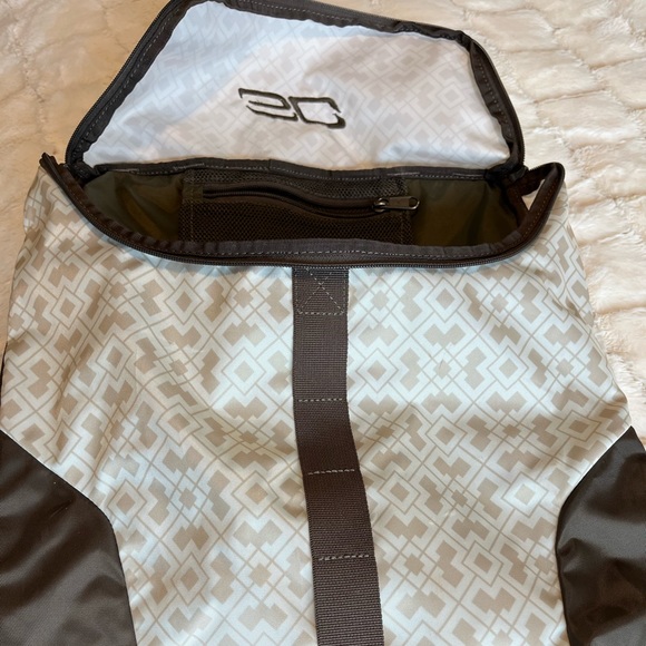 Under Armor Backpack - Picture 2 of 5